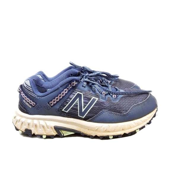 New Balance Wm 7.5 Wt410 Li6 Ankle-High Trail Shoe - Picture 2 of 7